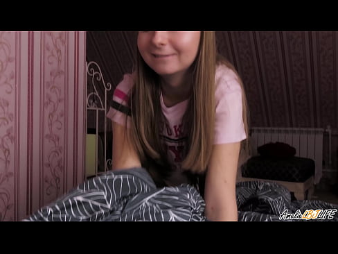 ❤️ Blondinė giliai čiulpia savo BFF ir gauna spermos į burną ❌ Dulkinimo video prie mūsų lt.assistentai.ru
