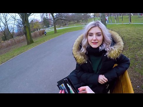 ❤️ Už pinigus nuryja karštą nepažįstamojo spermą - blowjob in the park by Eva Elfie ❌ Dulkinimo video prie mūsų lt.assistentai.ru